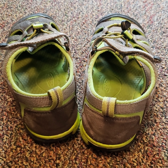 SOLD Kids KEEN amphibian shoes - Picture 3 of 3